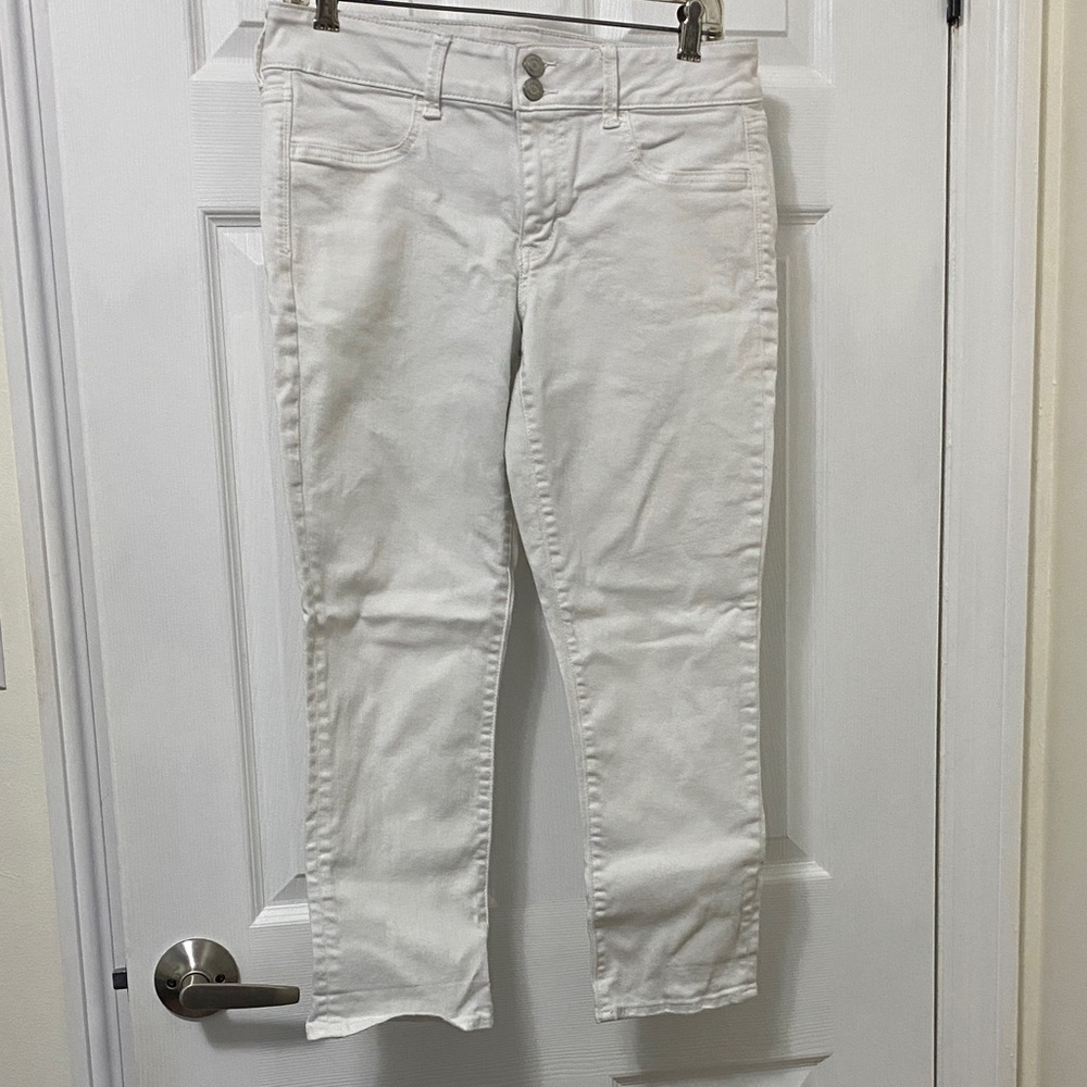 American Eagle Outfitters Women's Cropped White Jeans